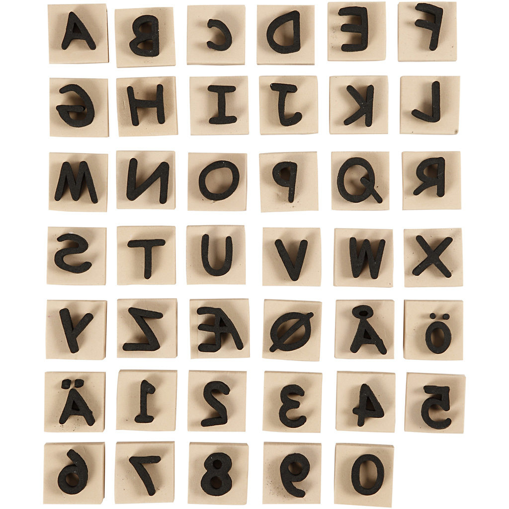 Set Foam stempels letters cijfers alfabet 3x3cm - 41 stuks