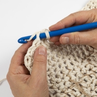 Ergonomische haaknaald groen 10mm - L: 16cm