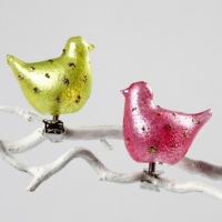 Glazen vogeltjes met klem voetjes transparant 5cm - 12 stuks