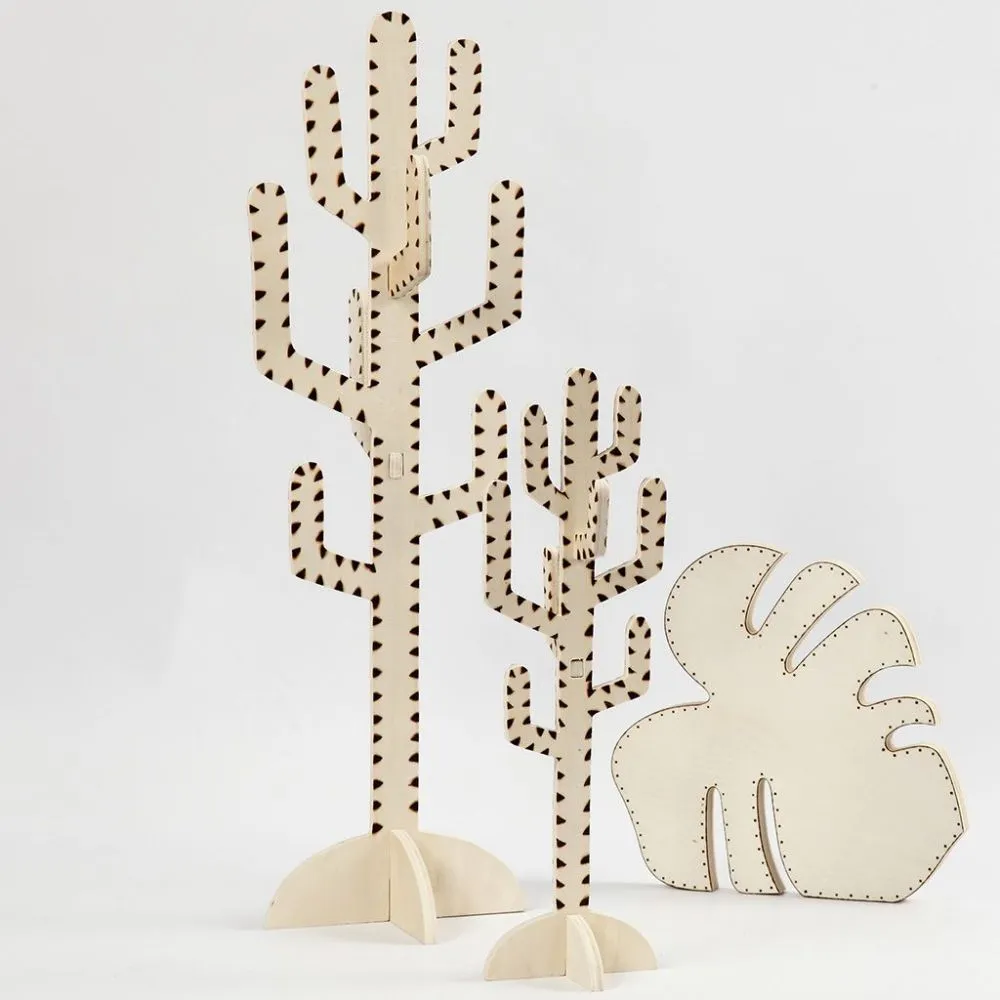 Blank houten staande cactus 60x18.5cm - 1 stuk