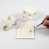 Miniatuur picknick bankje hout  8x8cm - 1 stuk