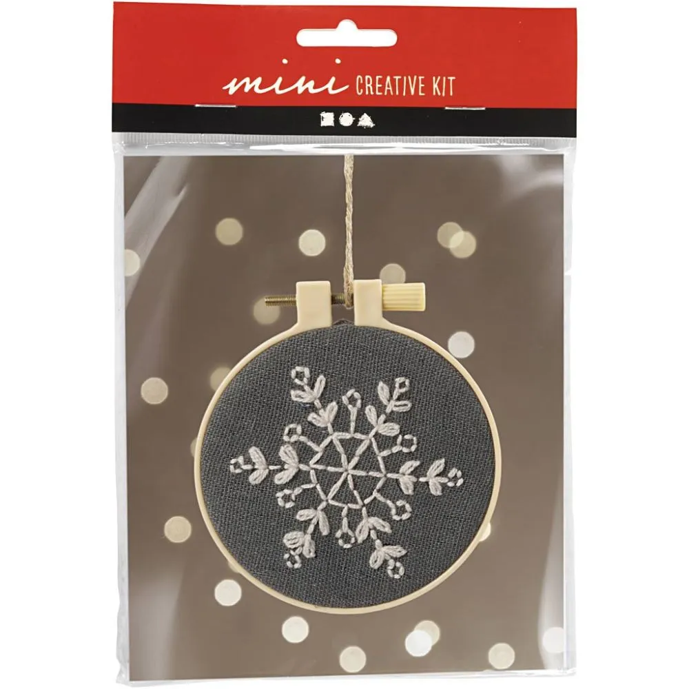 DIY pakketje Kersthanger borduren sneeuwvlok - 1 set