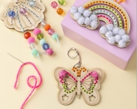 Houten vormen met gaten set van 24 stuks regenboog / schelp / vlinder